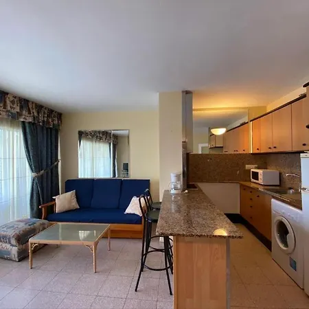 Cerca Del Paseo Y Port Aventura Apartmanhotel